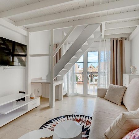Yucca Park Apartment アデヘ エクステリア 写真