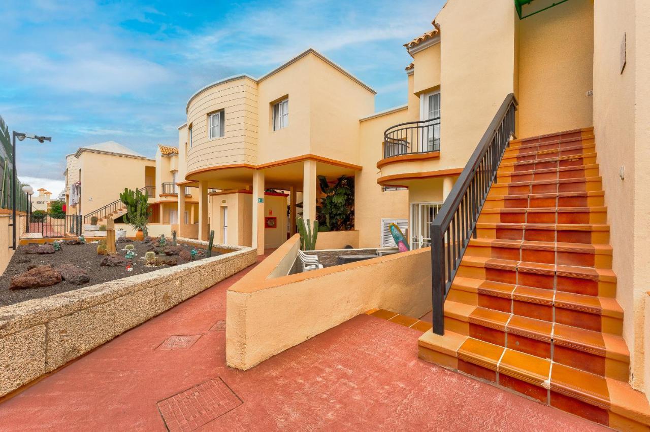 Yucca Park Apartment アデヘ エクステリア 写真