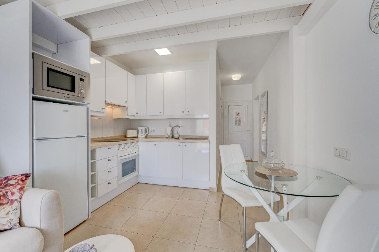 Yucca Park Apartment アデヘ エクステリア 写真